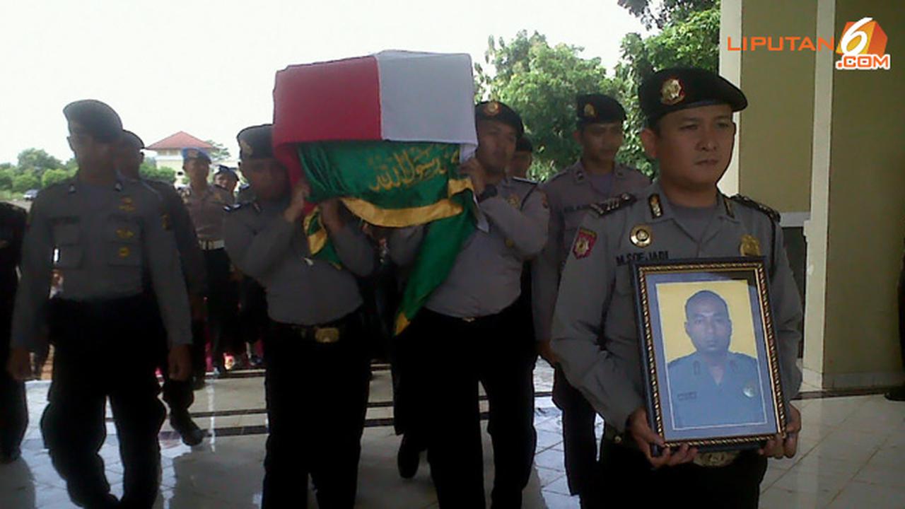 pemakaman-korban-polisi-140111b.jpg