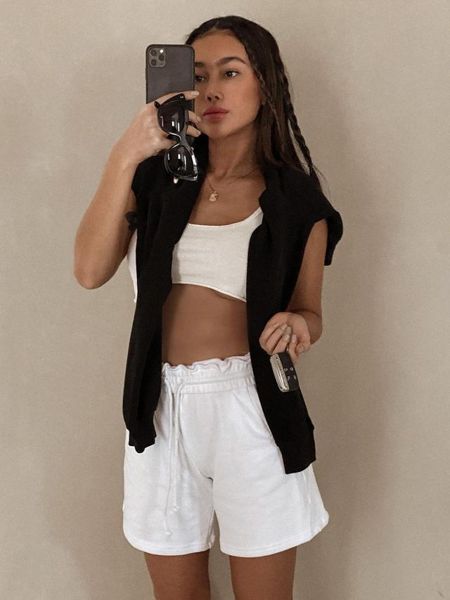 Ratu Felisha (https://www.instagram.com/p/CLWLxpWhSHd/)