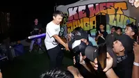 Musisi Anjar OXS Kawinkan Emo dengan Gotik dan Genre Hiphop Plus Lirik Kritik Sosial, Begini Hasilnya