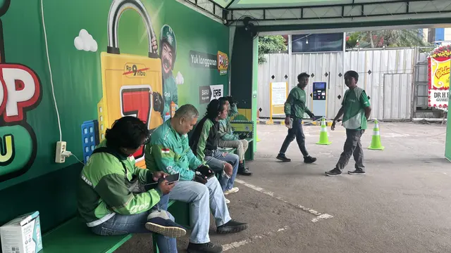 Shelter Ojol Grab Wisma Kasgoro