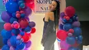 <p>Putri sulung dari Nola Be3 itu tampil dalam balutan velvet two-piece outfit warna ungu. (FOTO: instagram.com/naura.ayu)</p>