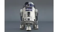 R2-D2 (sumber. www.desktopwallpapers4.me)