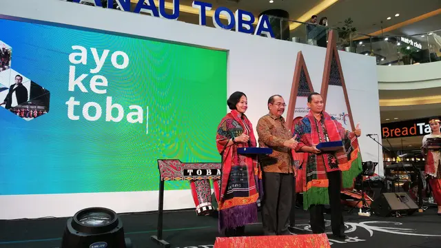 Ayo ke Toba digelar sebagai promosi wisata Danau Toba di Semarang