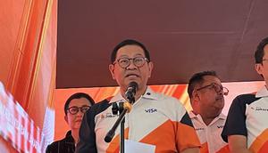 Gubernur DKI Jakarta Pramono Anung saat peluncuran Kartu Debit Visa Bank Jakarta di Lippo Mall Kemang Village, Jakarta Selatan. (Liputan6/Winda Nelfira)