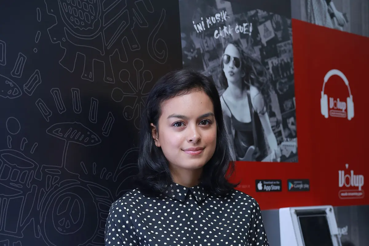 [Bintang] Eva Celia