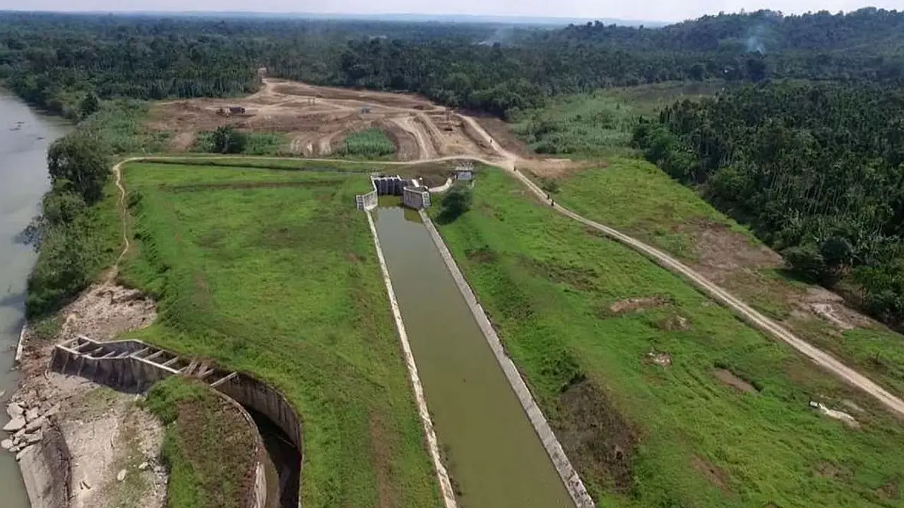 Kementerian PUPR telah menuntaskan 2 Proyek Strategis Nasional (PSN) Irigasi, yakni Daerah Irigasi (DI) Umpu Sistem di Lampung, serta DI Leuwigoong di Kabupaten Garut, Jawa Barat. (Dok Kementeruan PUPR)