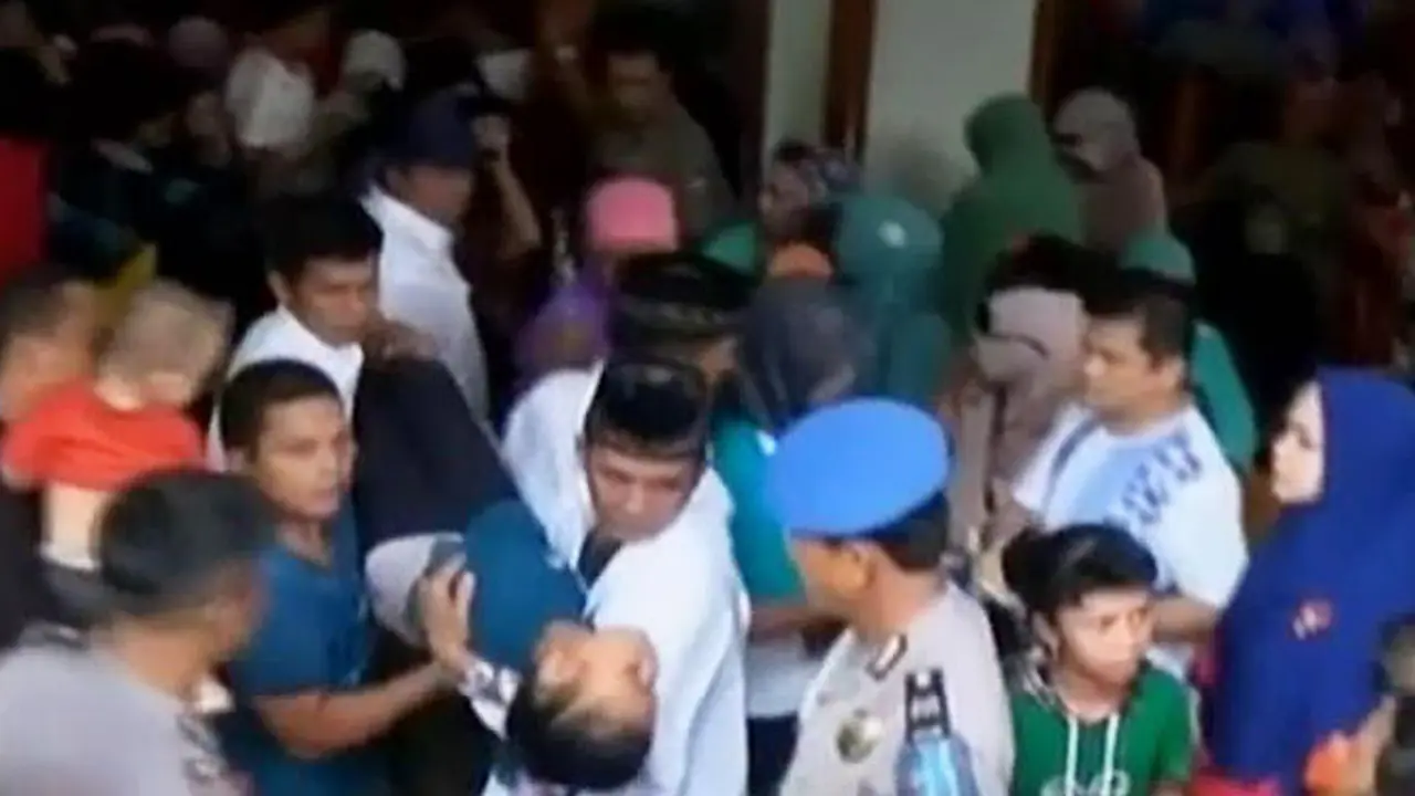 (Lip6 Malam) Antre-Zakat