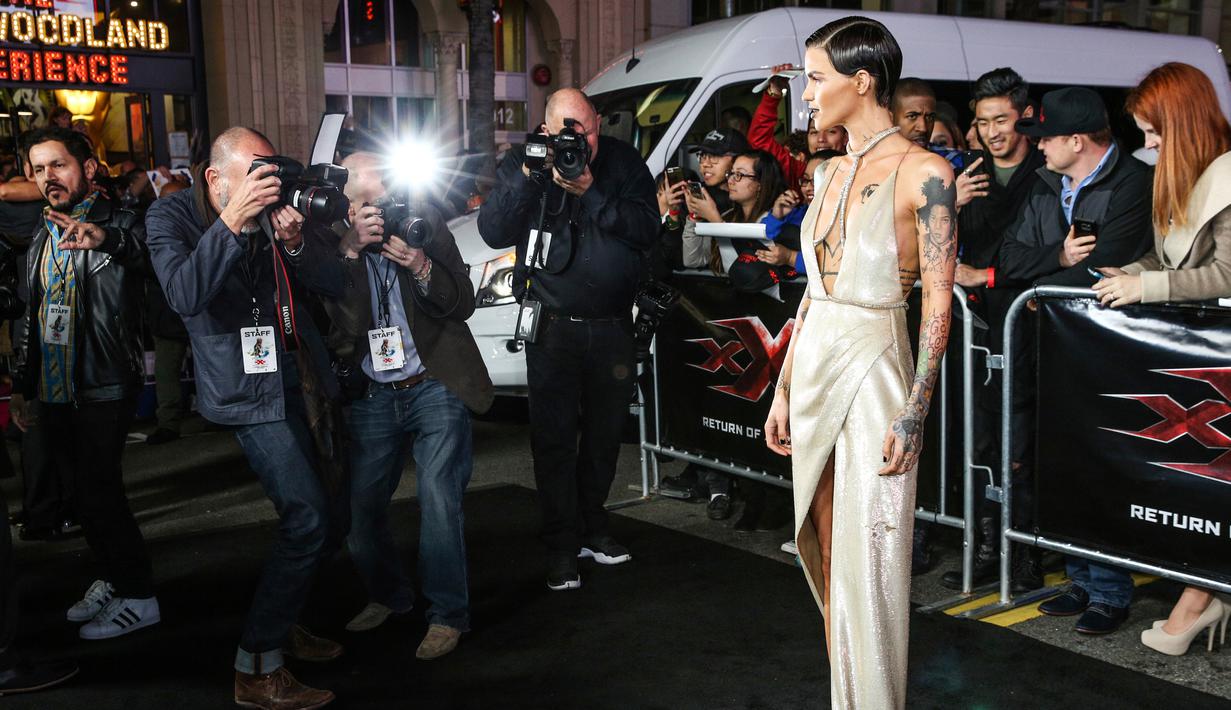 Ruby Rose Pamer Tato  Saat Hadiri Premier Film Terbaru  xXx 