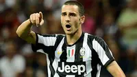 Bek Juventus Senang Akhiri 2013 di Puncak Klasemen