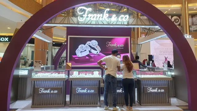 Dazzling Jewelry Festival di Summarecon Bekasi.