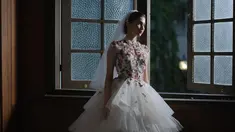Celia Thomas pernah unggah foto mengenakan gaun warna putih. Penampilannya dengan gaun putih ini memperlihatkan sosoknya yang anggun bak pengantin, foto ini pun banjir like dan pujian dari netizen. (Liputan6.com/IG/celiathoms)