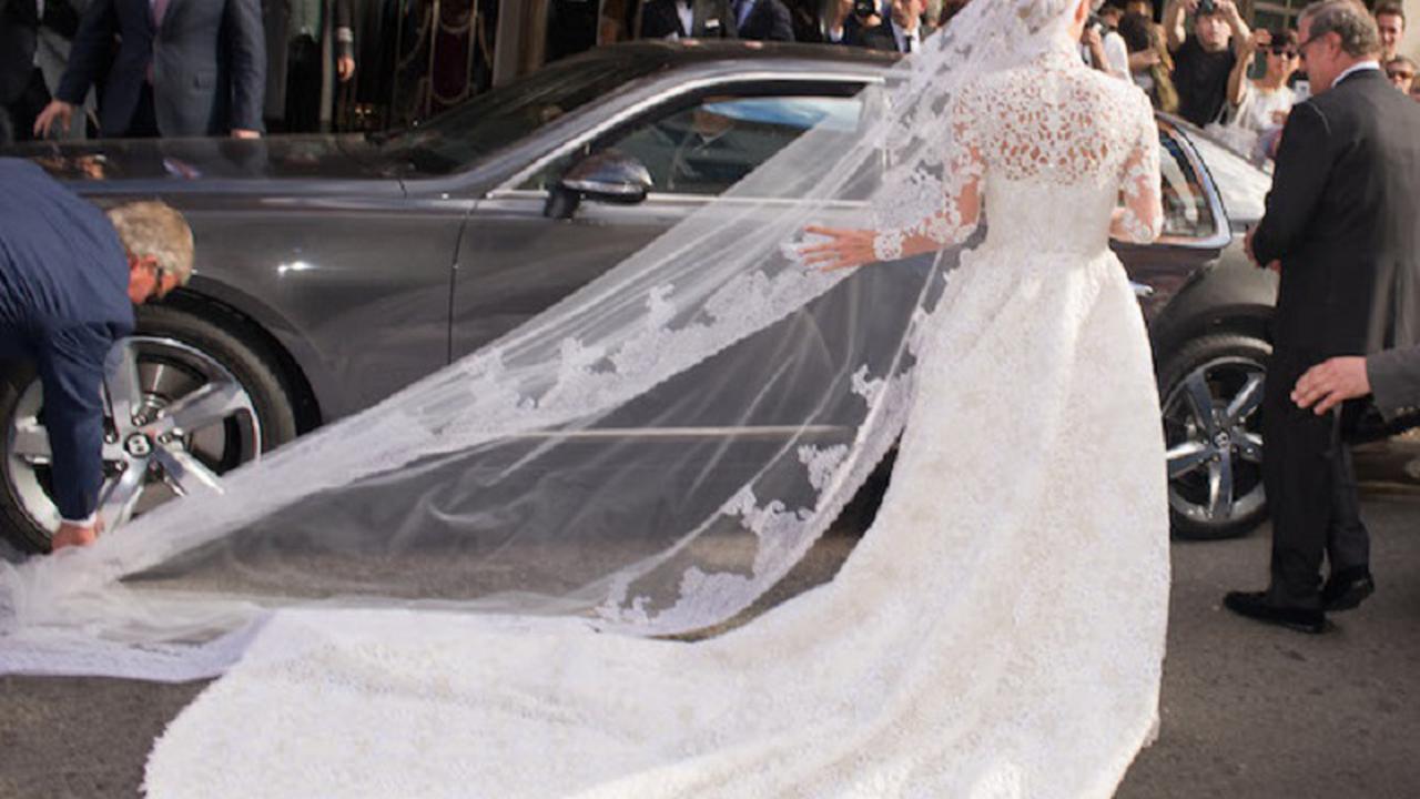Gaun Pernikahan Nicky Hilton
