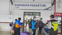 Suasana Stasiun Pasar Turi Surabaya. (Dian Kurniawan/Liputan6.com)