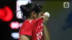 Pebulutangkis tunggal putri Indonesia, Gregoria Mariska Tunjung saat berlaga melawan Han Yue (China) di babak Perempat Final Indonesia Masters 2023 di Istora Senayan, Jakarta, Jumat (27/1/2023). Langkah Gregoria Mariska Tunjung terhenti usai disingkirkan wakil China, Han Yue, dalam tiga gim 21-19, 8-21, dan 16-21. (Liputan6.com/Helmi Fithriansyah)
