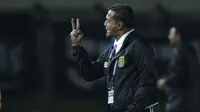 Sugiantoro Terus Memotivasi Pemain Persebaya Jelang Leg Kedua Final Piala Presiden 2019
