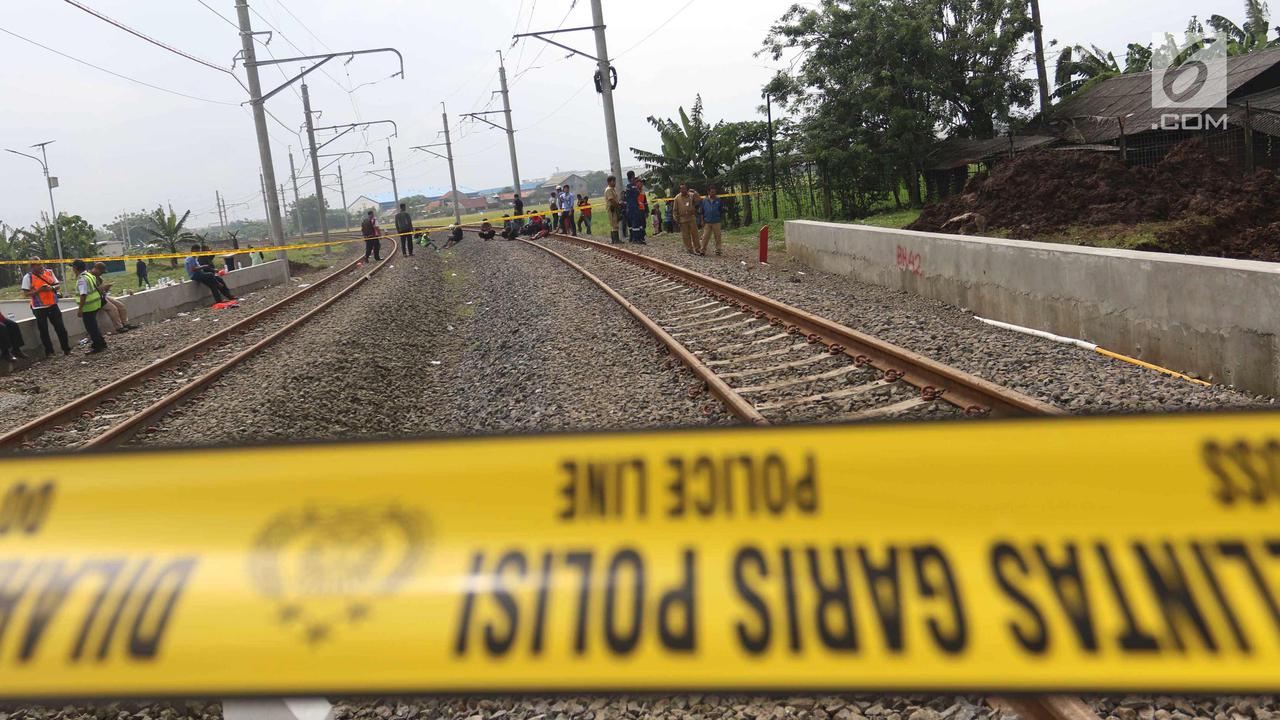 Ilustrasi Garis Polisi di Rel Kereta Api