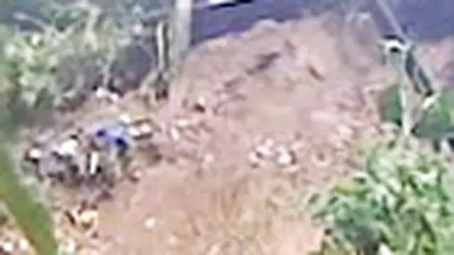 Hujan Deras, Tanah di Kota Malino Longsor