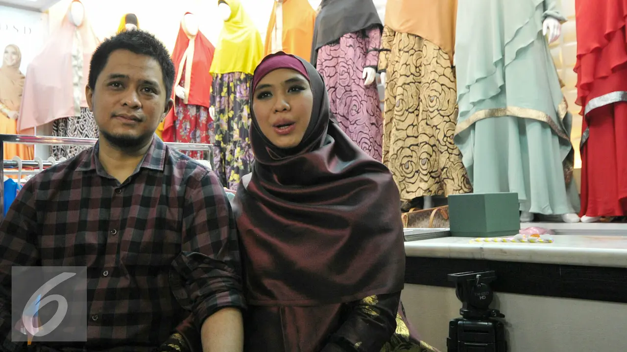 20151202-Oki-Setiana-Dewi-buka-toko-ke-4-di-Tanah-Abang-YR