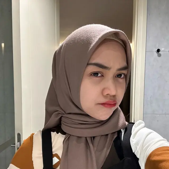 6 Potret Ria Ricis yang Matanya Disebut Sembab, Oki Setiana Dewi Buka Suara