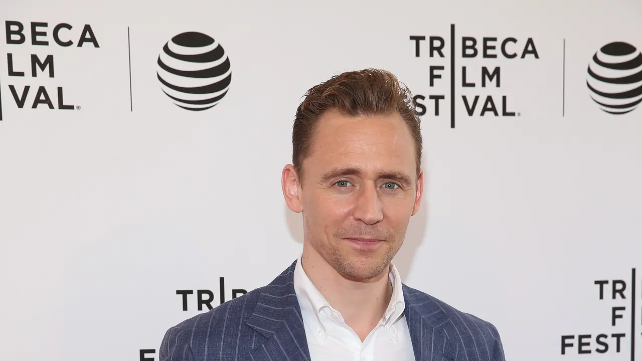 [Bintang] Tom Hiddleston