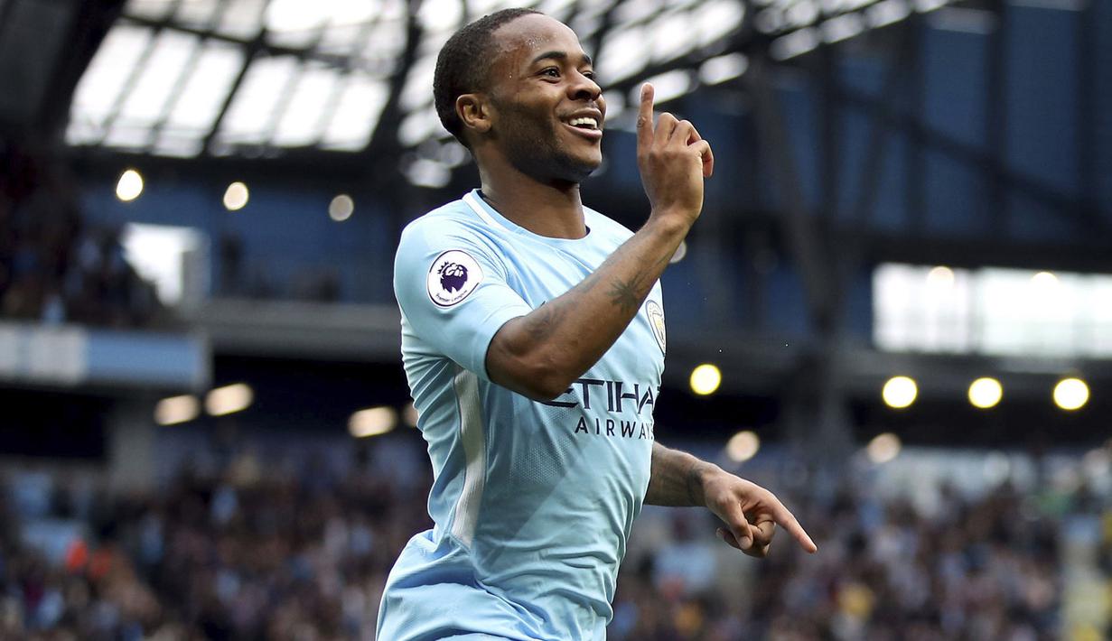 Dua gol pemain Manchester City, Raheem Sterling membuat Crystal Palace takluk pada lanjutan Premier League di Etihad Stadium, Manchester, (23/9/2017). City menang telak 5-1. (Nick Potts/PA  via AP)