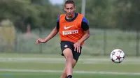 Penyerang Muda Inter Tak Pedulikan Kekalahan dari Valencia