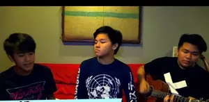 Disela rekaman untuk album baru, CJR, yang terdiri dari Aldi, Iqbal dan Rizky menyempatkan untuk memainkan satu lagu andalan mereka. 