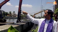 Tinjau Pengerukan, Jokowi Dikerumuni `Fans` di Kali Sunter