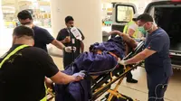 Jemaah Haji Indonesia saat akan dibawa ke Rumah Sakit di Jeddah. Darmawan/MCH
