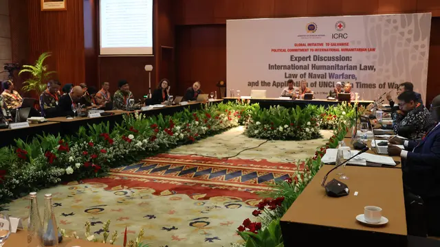 Diskusi oleh Komite Internasional Palang Merah (ICRC) bersama Kementerian Luar Negeri RI (Kemlu RI) terkait hukum laut internasional, Jakarta, Rabu (7/5/2025). (Dok. ICRC/Kemlu RI)