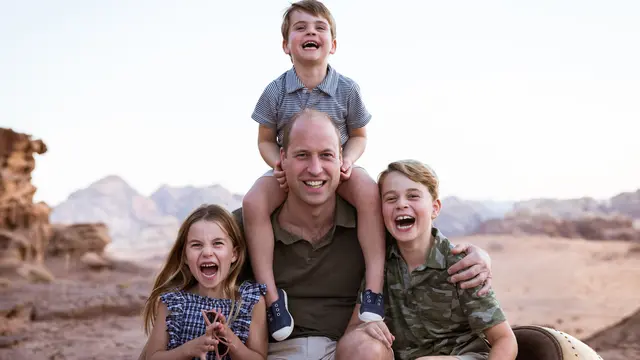 Senyum Semringah Pangeran William dan Ketiga Buah Hati di Hari Ayah