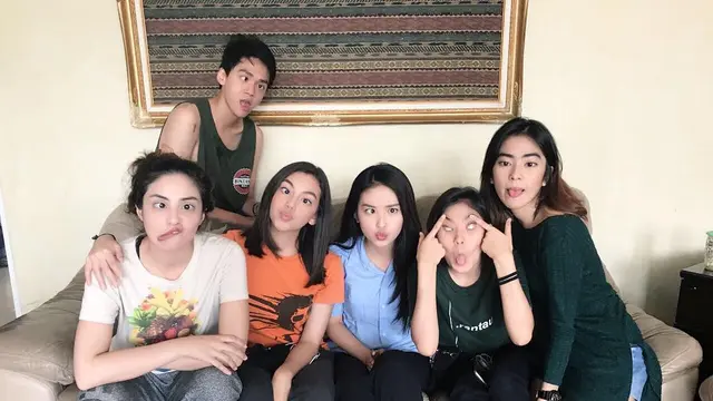 6 Potret Terbaru Gita Sucia, Pernah Bintangi Sinetron Anak Sekolahan