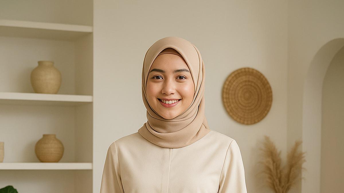 ⁠7 ⁠Model Atasan Wanita Simple Elegan, Cocok Dipakai dalam Berbagai Aktivitas