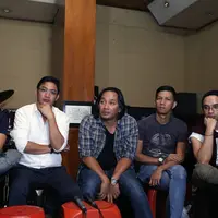 Foto Ungu Star Discovery (Wimbarsana/bintang.com)