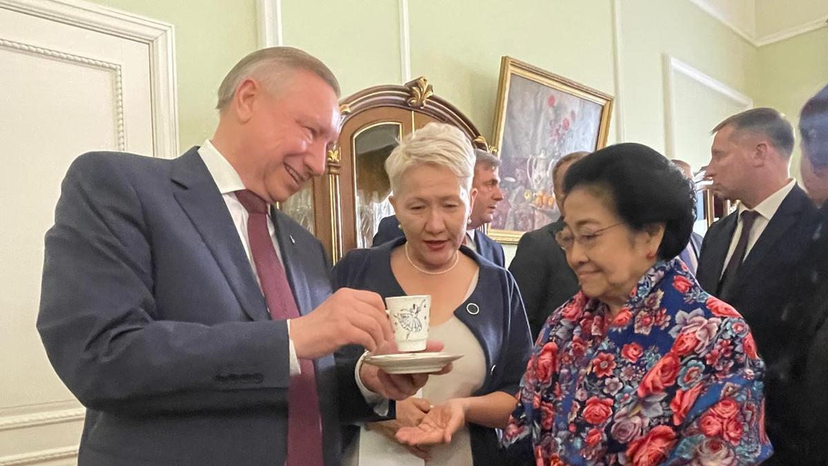 Perkuat Hubungan Kedua Negara, Megawati Sambut Usulan Penerbangan Langsung St Petersburg ke Bali Berita Viral Hari Ini Kamis 19 September 2024