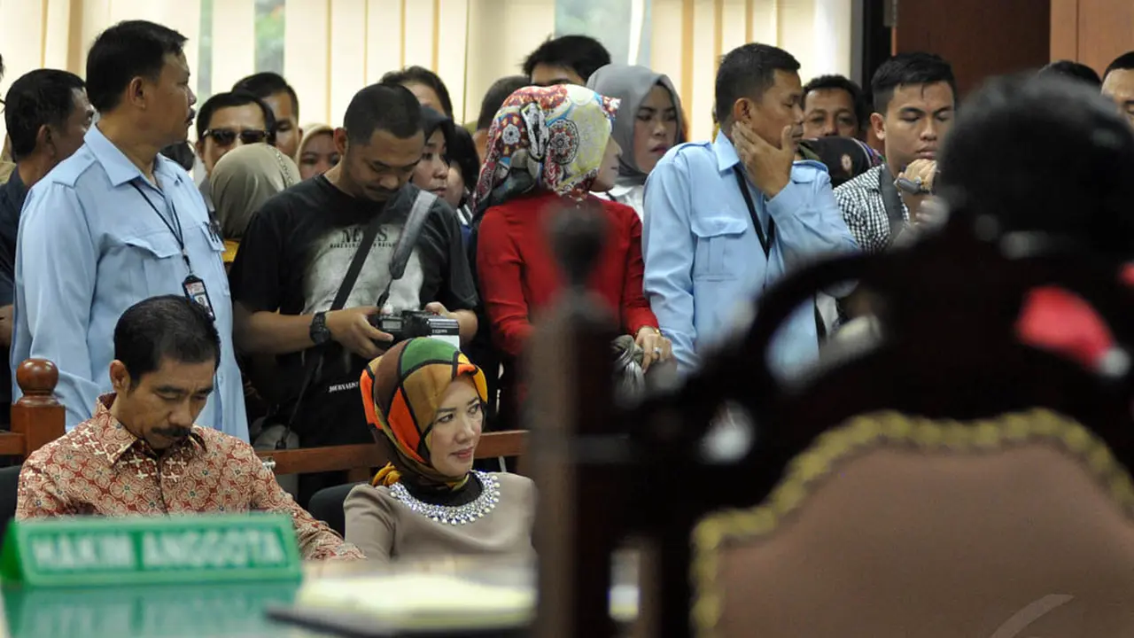 Pasangan Terduga Penyuap Akil Mochtar Jalani Sidang Perdana