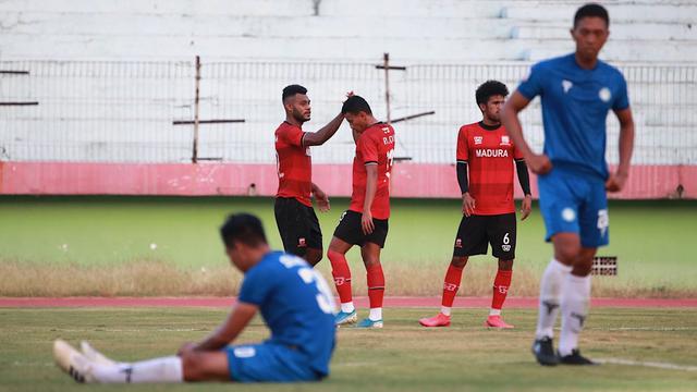 Madura United vs Martapura FC