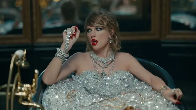 [Bintang] Taylor Swift