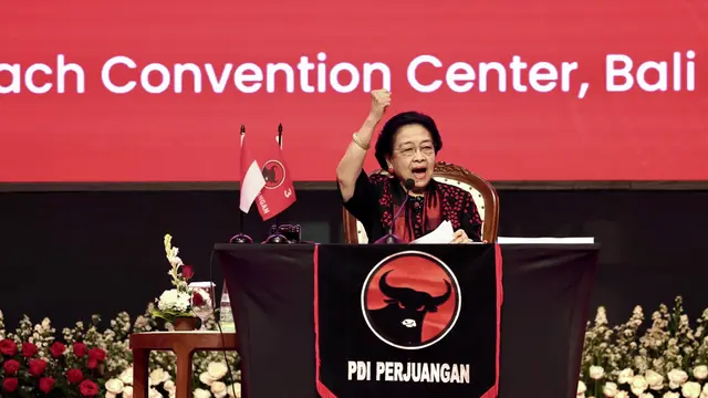 Ketua Umum PDIP Megawati Soekarnoputri saat memberikan pengarahan di acara Bimtek Nasional PDIP di Bali.