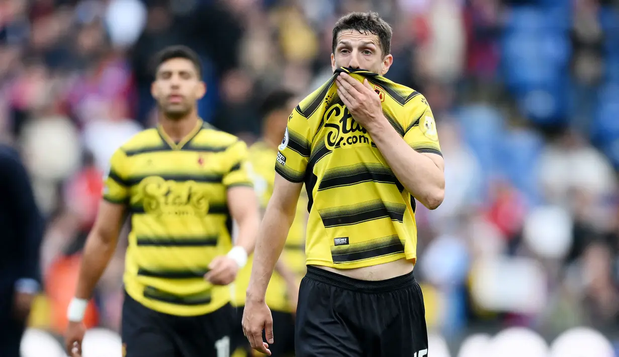 Usai sudah perjalanan Watford di Premier League. Tim berjuluk The Hornets itu dipastikan terdegradasi usai takluk di markas Crystal Palace pekan ke-36. (AFP/Daniel Leal)