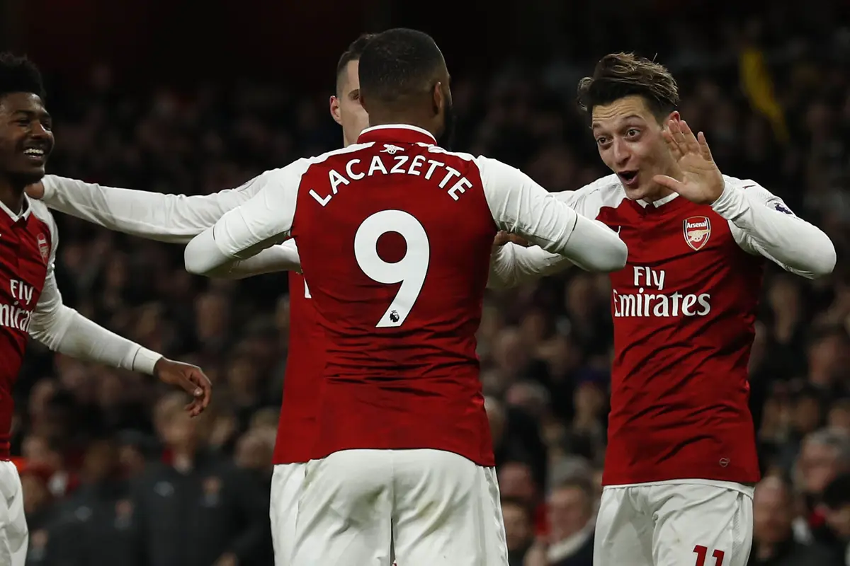 FOTO: Bermain di Stadion Emirates, Liverpool Imbangi Arsenal