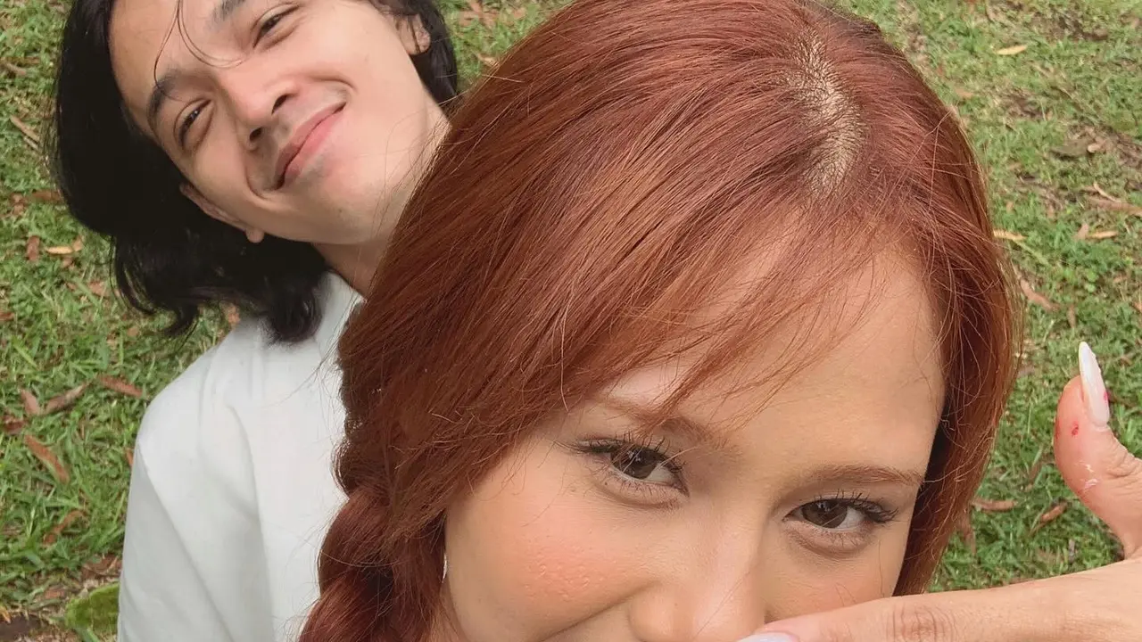 Nadin Amizah dan Faishal Tanjung