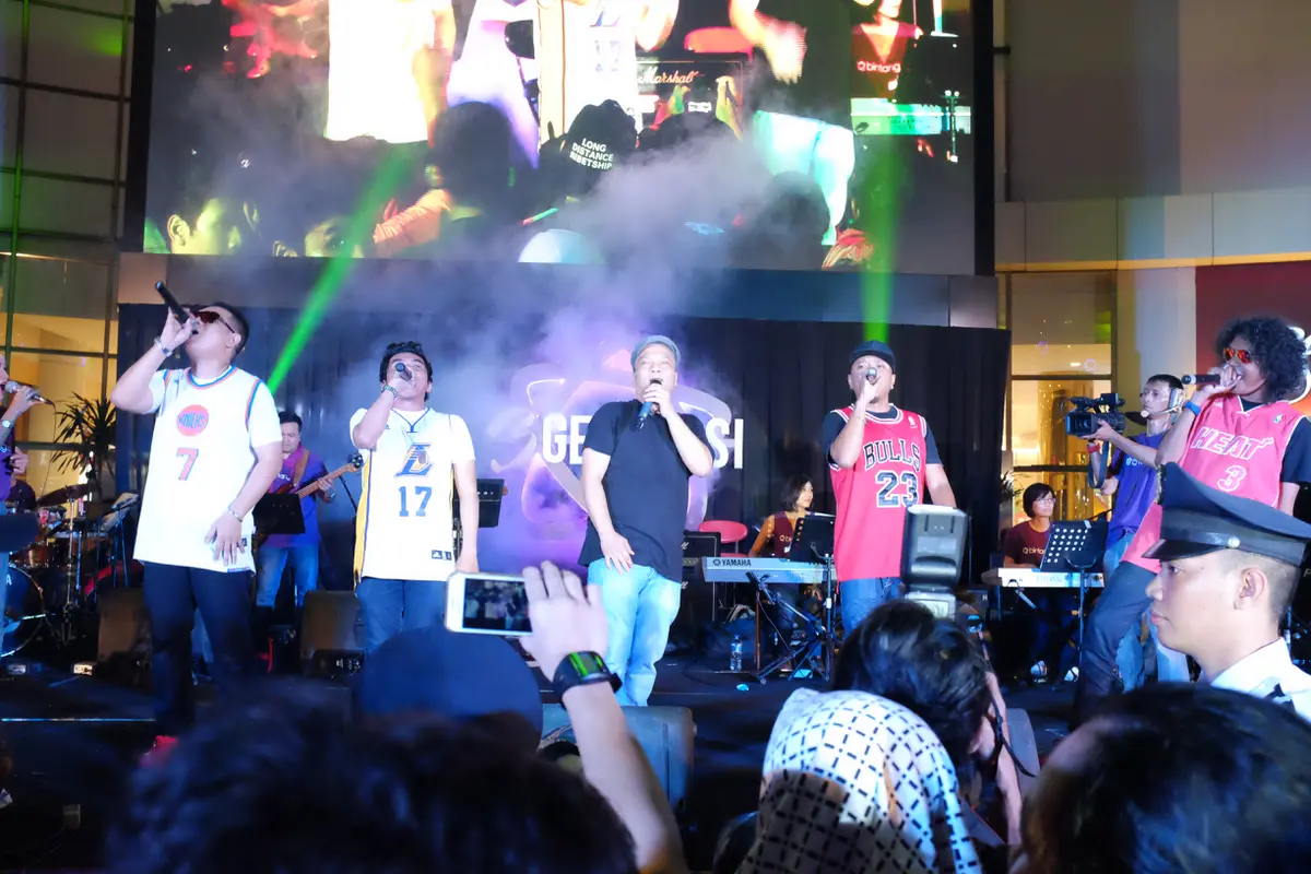 [Bintang] Iwa K dan T-Five
