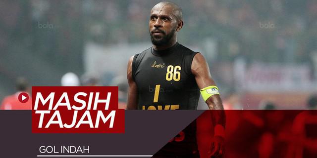 VIDEO: Gol Indah Boaz Solossa Saat Persipura Taklukkan Persija