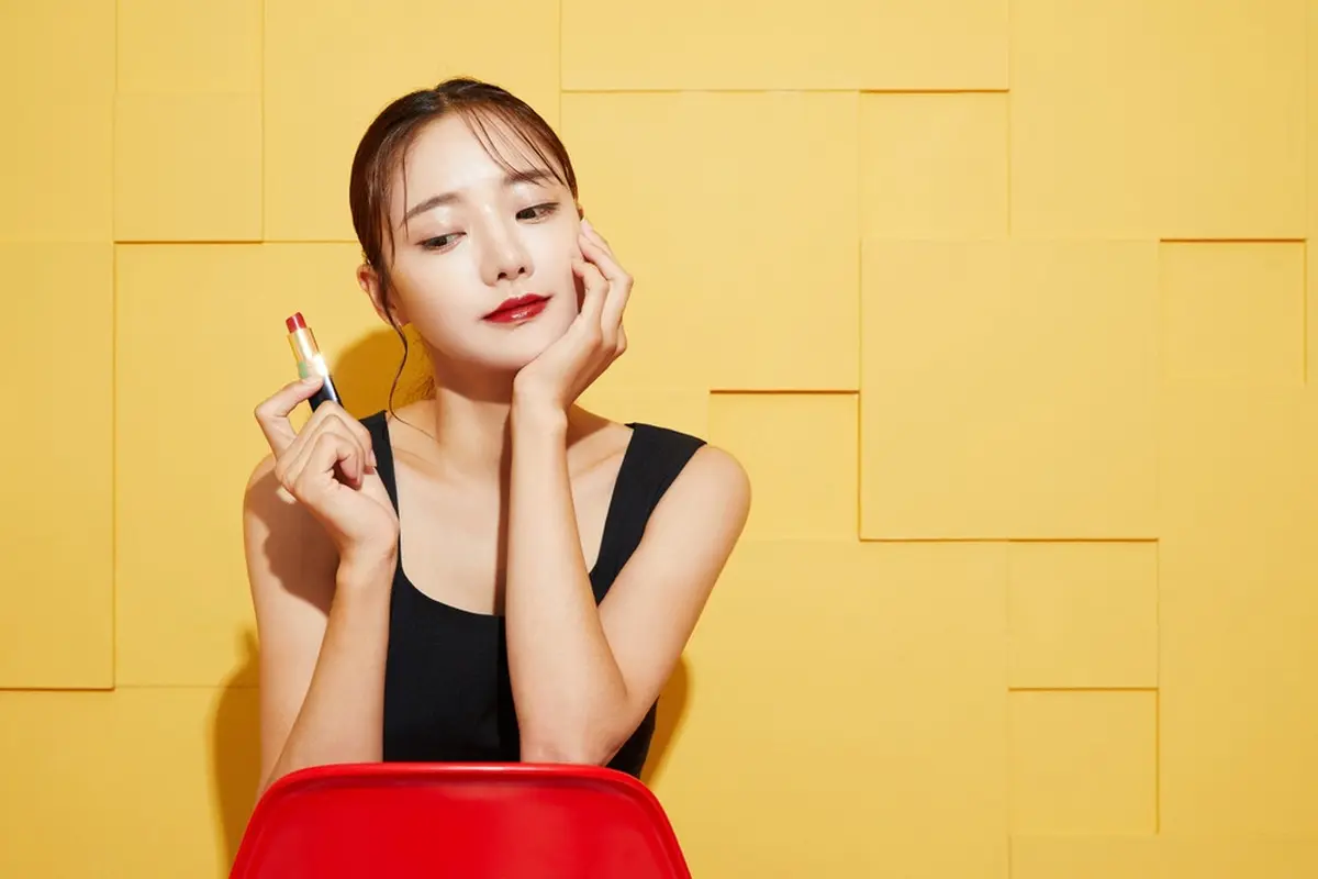 Ada Warna Nude, Inilah Tren Warna Lipstik Ala Perempuan Korea yang Saat Ini Sedang Diminati