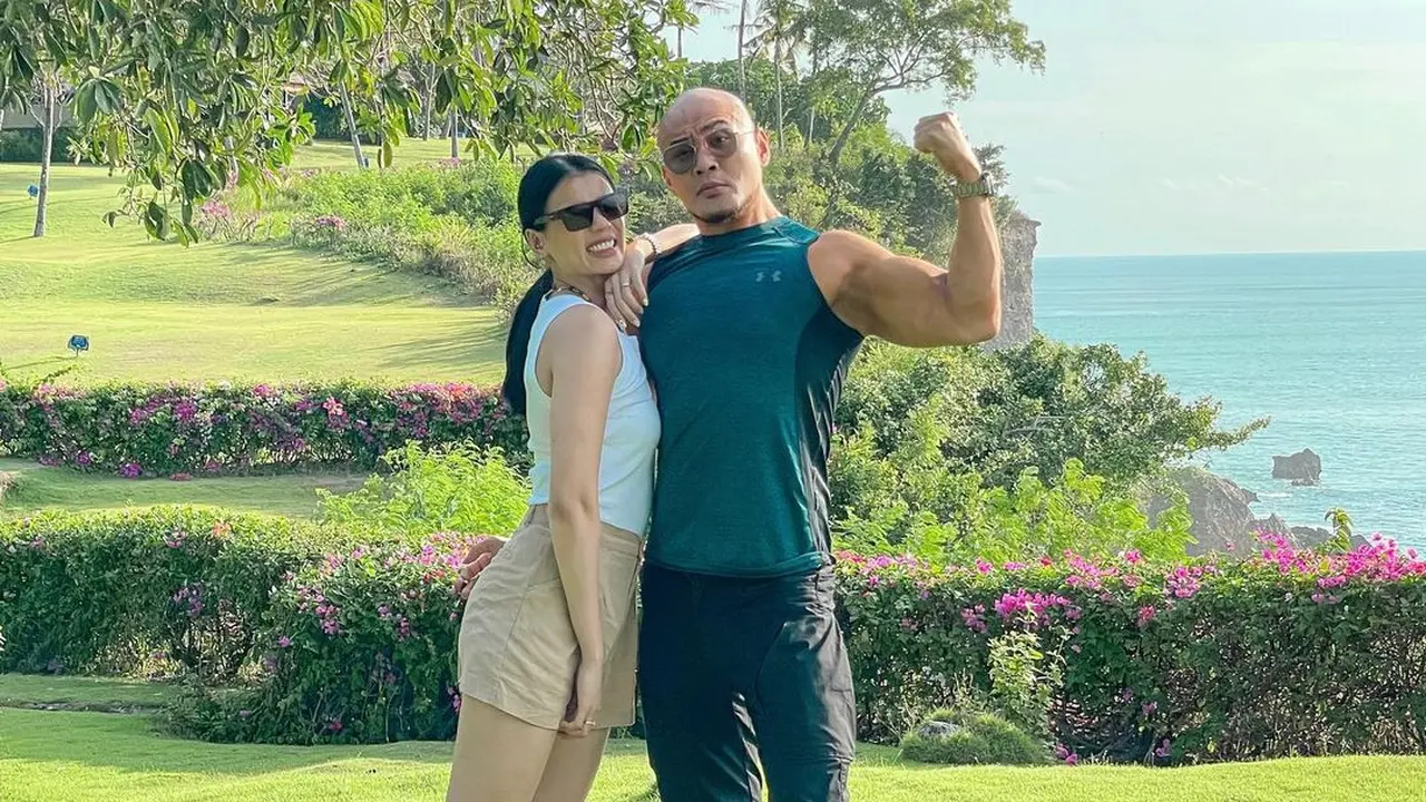 [Fimela] Deddy Corbuzier dan Sabrina Chairunnisa