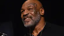 Seorang penumpang pesawat yang diduga mabuk babak belur dihajar Mike Tyson karena terus mengganggu (AFP)