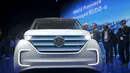 Mobil Volkswagen BUDD - e ditampilkan saat acara CES 2016 Las Vegas, Nevada, (5/1/2016). Mobil ini berbahan bakar listrik. (REUTERS / Steve Marcus)