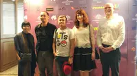 Pemenang Kompetisi FIlm Pendek FSAI 2017 bersama panel juri (Liputan6.com/Citra Dewi)