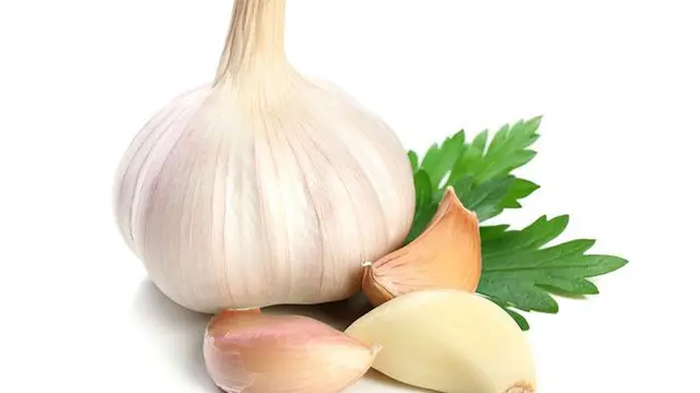 Bawang Putih. (foto: Pinterest/Stytlecraze).